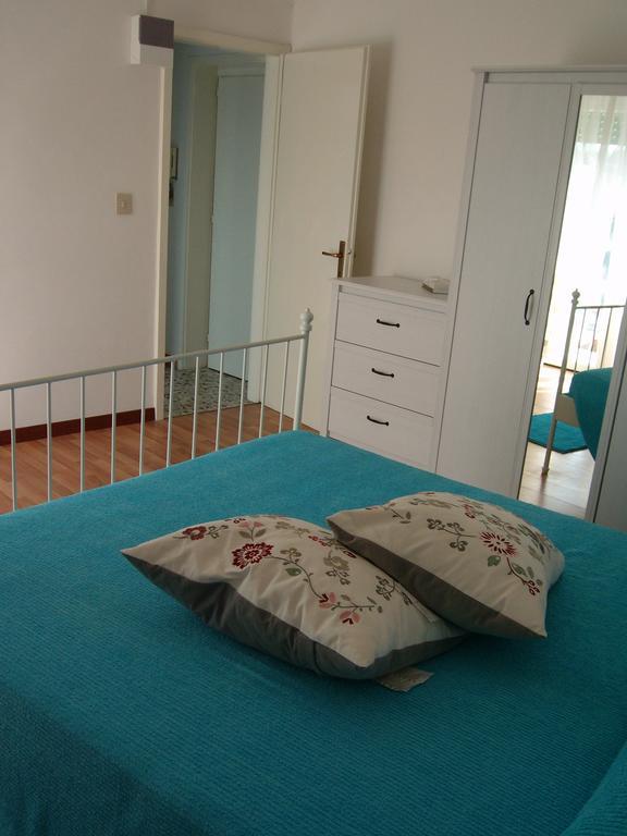 Appartamenti Condominio Daniele Grado Cameră foto