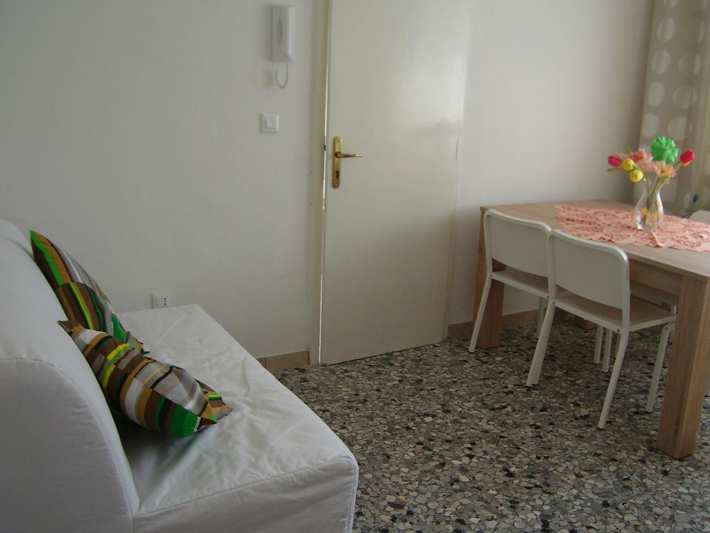 Appartamenti Condominio Daniele Grado Cameră foto