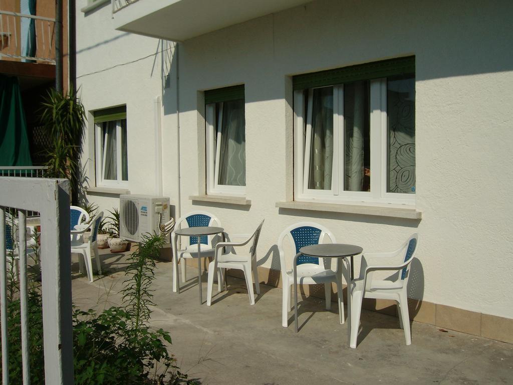 Appartamenti Condominio Daniele Grado Cameră foto